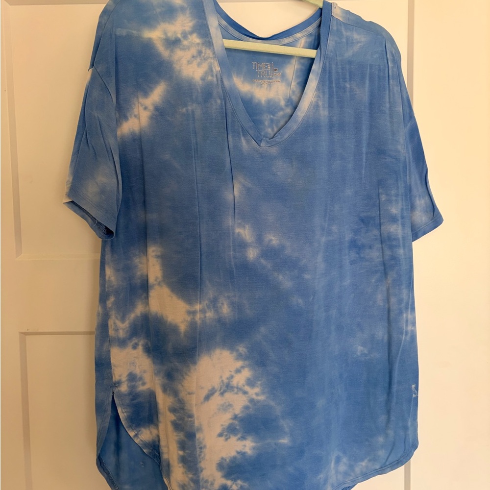 Time and Tru Sky Blue Tie-Dye Short Sleeve Top